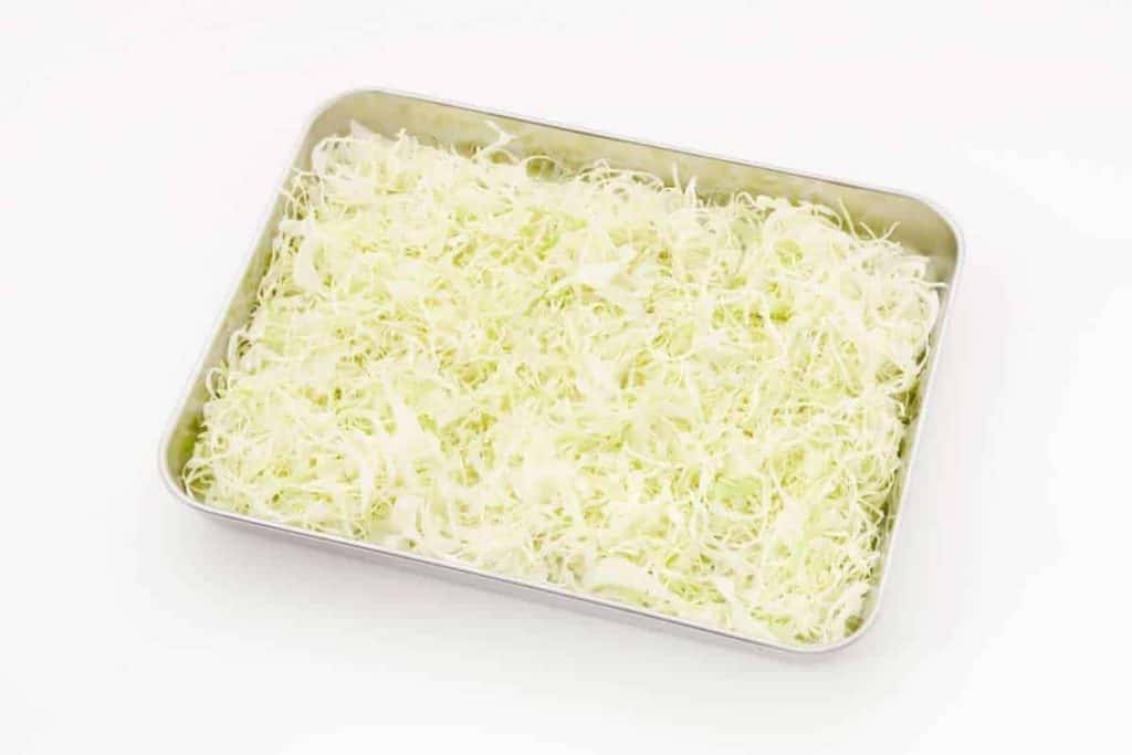 Can Aluminum baking tray be used in microwave2