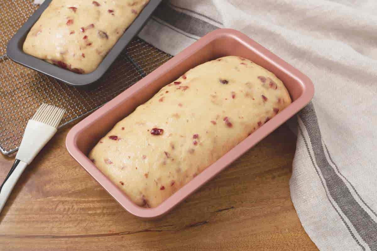 Can You Bake Bread Without A Loaf Pan?