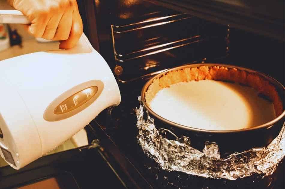 Are Springform pan good for baking cakes2