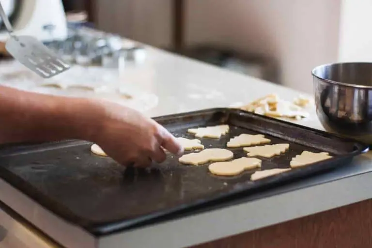 Why Do Baking Sheets Bend in the Oven?
