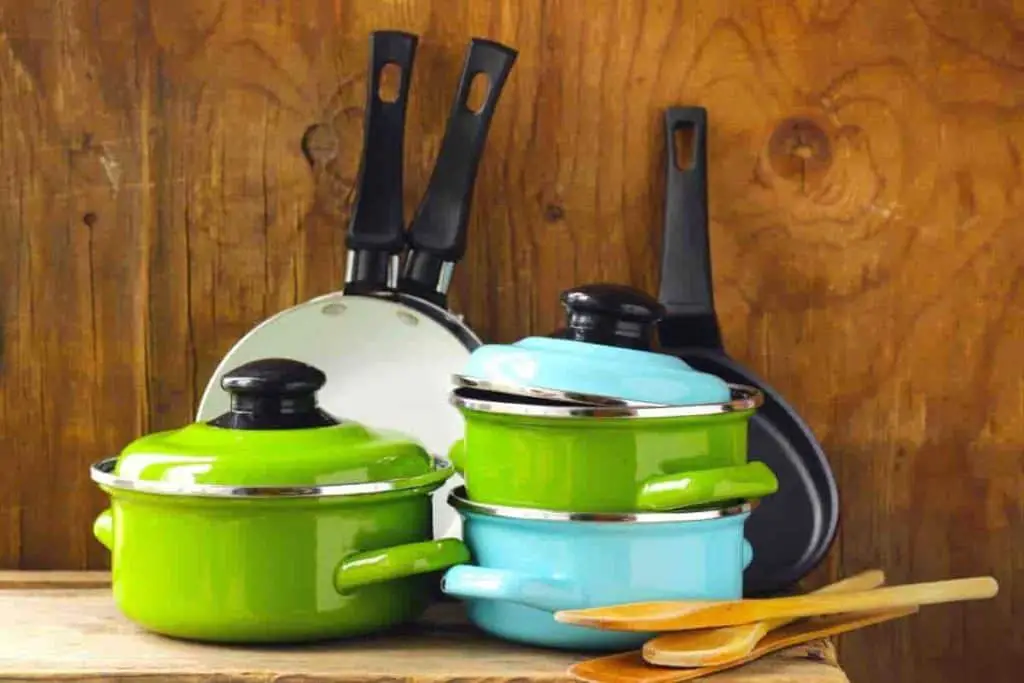 Cookware Set with Removable Handles