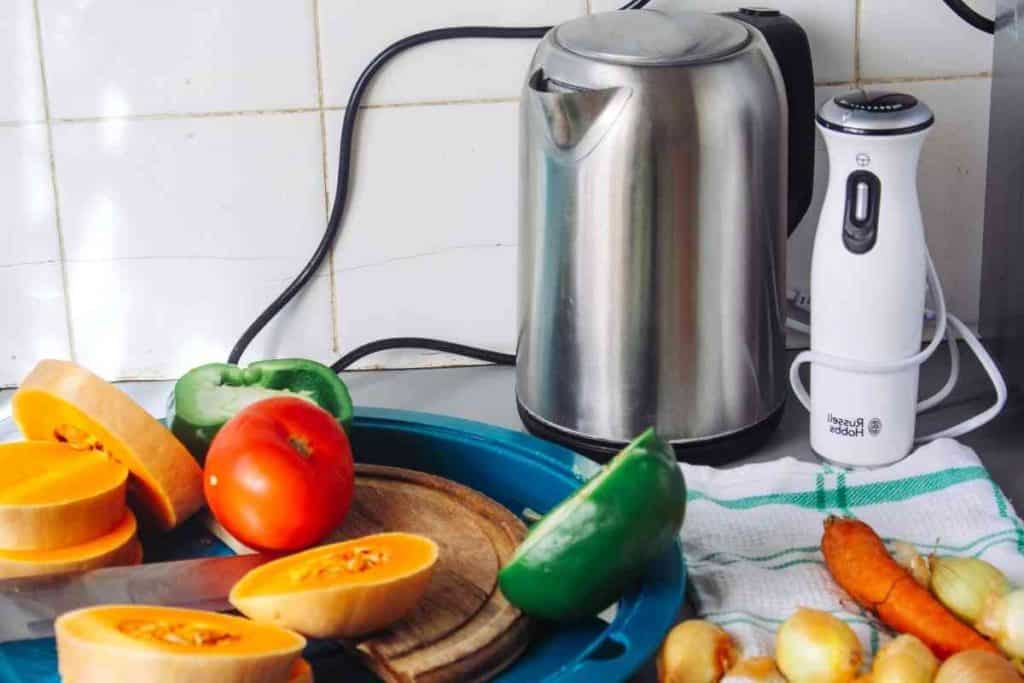 Can we boil vegetables in electric kettle1