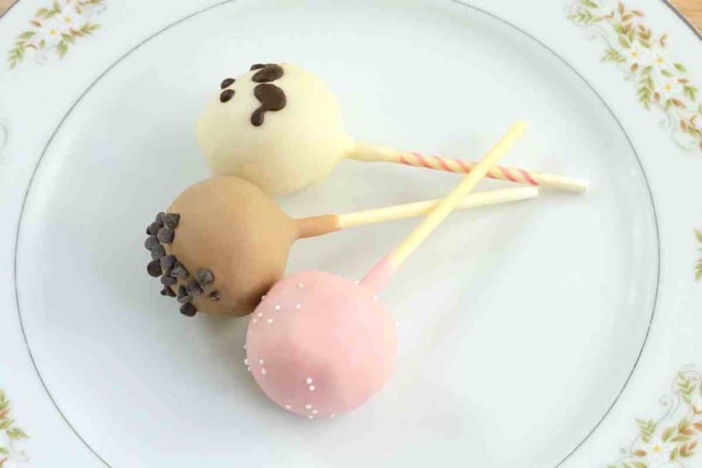 Cake Pops in plate