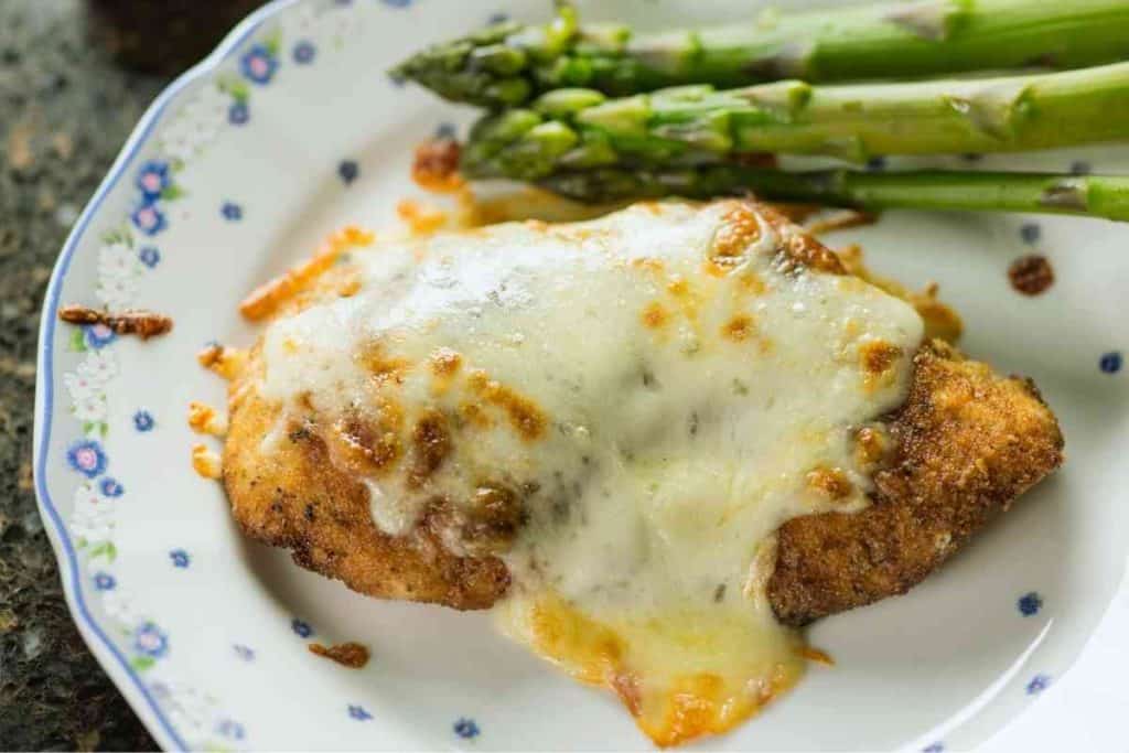cooked chicken parm in plate